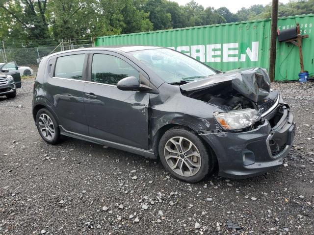 1G1JD6SH2J4105687 - 2018 CHEVROLET SONIC LT 石墨色 照片 4