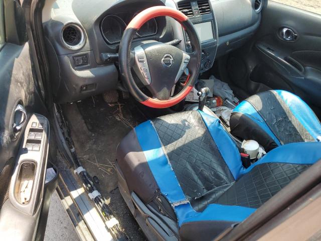 3N1CN7AP2KL840146 - 2019 NISSAN VERSA S 灰色 照片 8