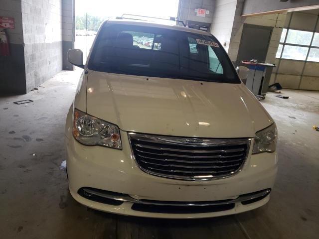 2A4RR5DG0BR704297 - 2011 CHRYSLER TOWN & COU TOURING WHITE photo 5