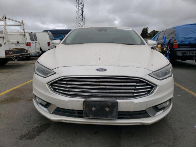 3FA6P0RU6JR119982 - 2018 FORD FUSION TITANIUM/PLATINUM HEV WHITE photo 5