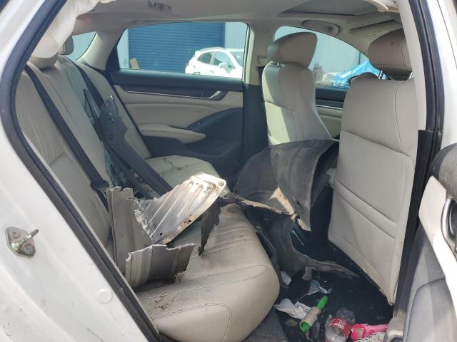 1HGCV2F56KA027456 - 2019 HONDA ACCORD EXL WHITE photo 10