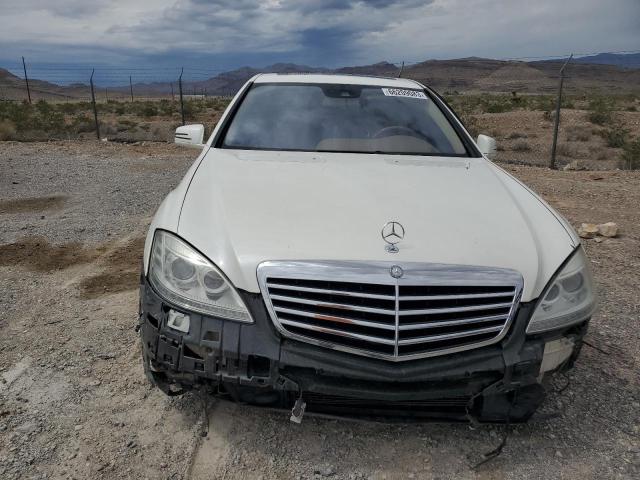 WDDNG7BB3AA319676 - 2010 MERCEDES-BENZ S 550 WHITE photo 5