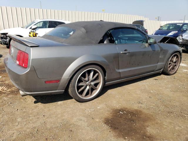 1ZVFT85H455252176 - 2005 FORD MUSTANG GT GRAY photo 3