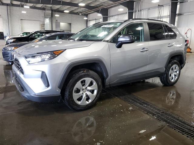 2T3F1RFV4KW071702 - 2019 TOYOTA RAV4 LE SILVER photo 1