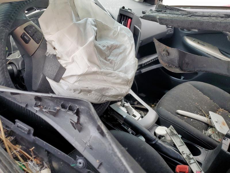 5YFBU4EEXDP104662 - 2013 TOYOTA COROLLA BASE أزرق صورة 8