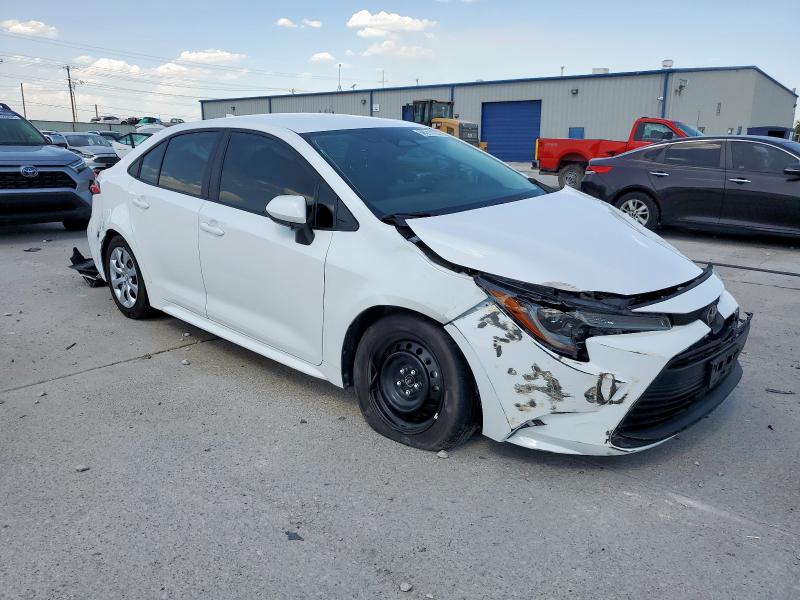 5YFB4MDE7RP111299 - 2024 TOYOTA COROLLA LE თეთრი ფოტო 4