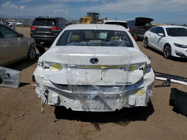 JTHB21B15K2032219 - 2019 LEXUS ES 300H WHITE photo 6