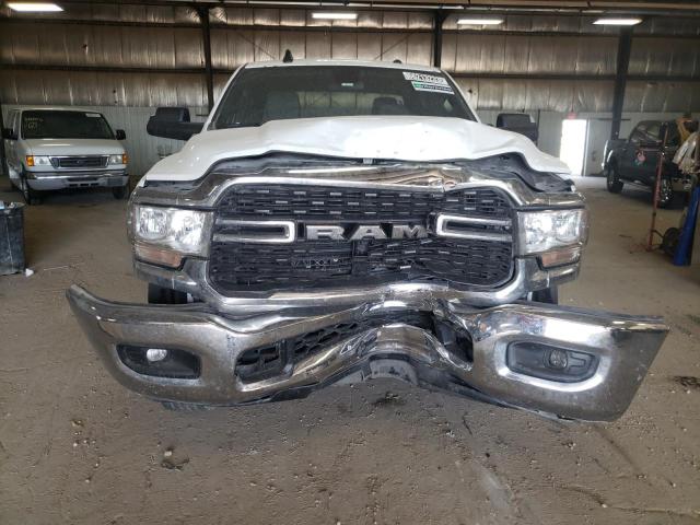3C6UR5DJ0NG336264 - 2022 RAM 2500 BIG HORN/LONE STAR WHITE photo 5