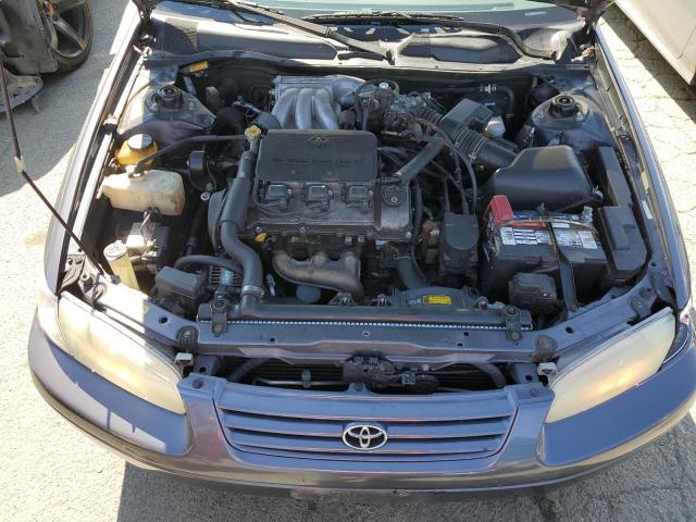 JT2BF28K7X0226239 - 1999 TOYOTA CAMRY LE GRAY photo 11