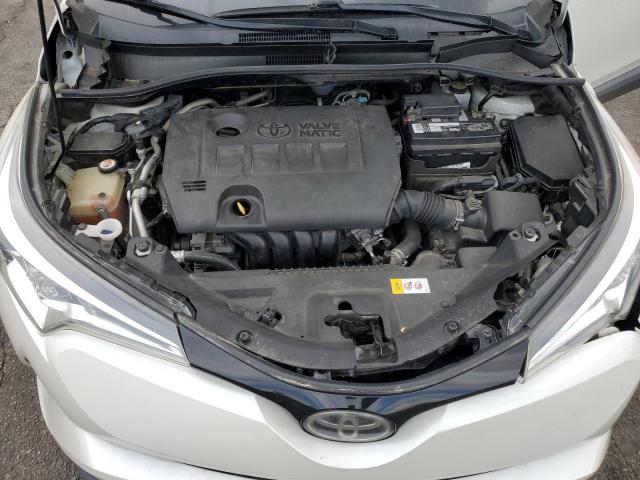 JTNKHMBX1J1005959 - 2018 TOYOTA C-HR XLE أبيض صورة 11