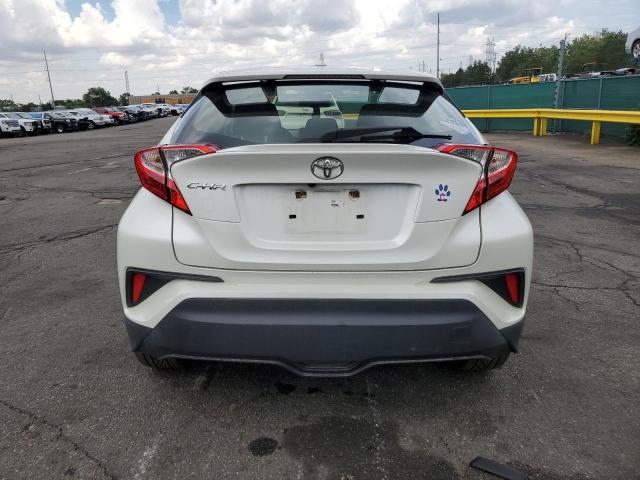 JTNKHMBX1J1005959 - 2018 TOYOTA C-HR XLE أبيض صورة 6