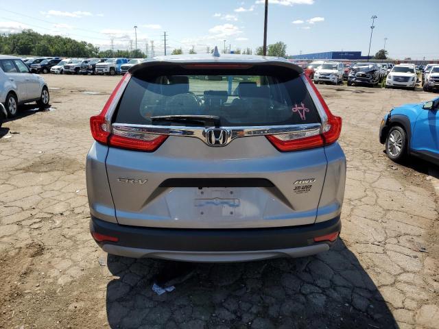 2HKRW6H34JH231737 - 2018 HONDA CR-V LX SILVER photo 6