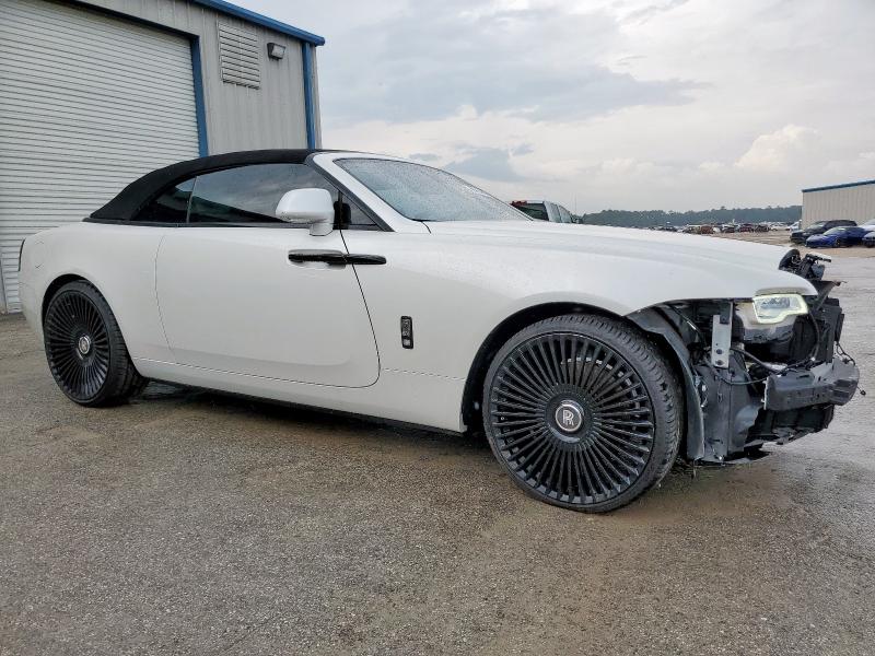 SCA666D52HU102915 - 2017 ROLLS-ROYCE DAWN WHITE photo 4