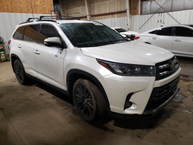 5TDJZRFHXKS935800 - 2019 TOYOTA HIGHLANDER SE WHITE photo 4