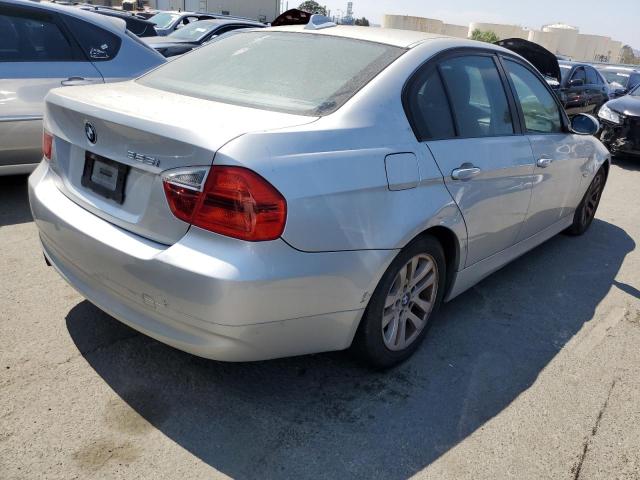 WBAVB13536PT05504 - 2006 BMW 3 SERIES I ვერცხლისფერი ფოტო 3
