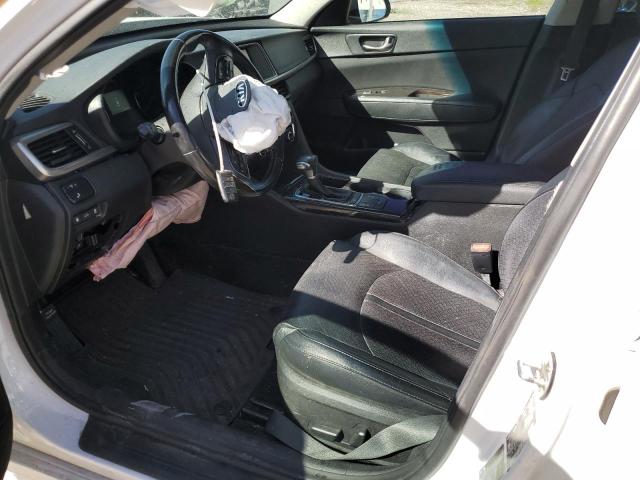 5XXGU4L37JG206108 - 2018 KIA OPTIMA EX WHITE photo 7