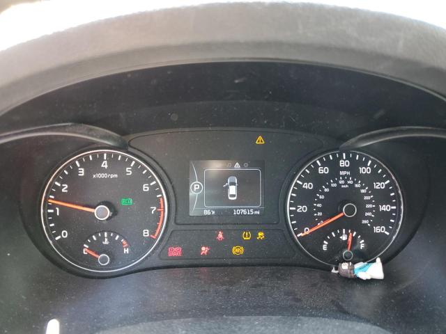 5XXGU4L37JG206108 - 2018 KIA OPTIMA EX WHITE photo 9