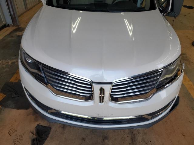 2LMTJ6LR7GBL60995 - 2016 LINCOLN MKX RESERVE WHITE photo 12