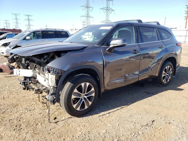 5TDGZRBH3MS531210 - 2021 TOYOTA HIGHLANDER XLE GRAY photo 1