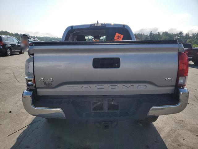 3TMCZ5AN9JM150648 - 2018 TOYOTA TACOMA DOUBLE CAB Gümüş fotoğraf 6