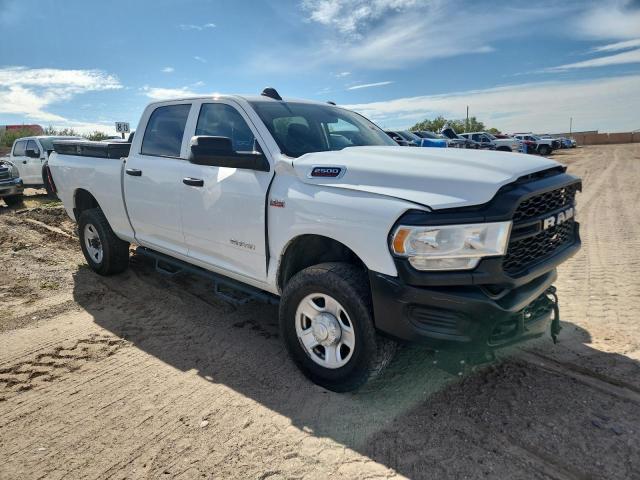 3C6UR5CJ0LG309712 - 2020 RAM 2500 TRADESMAN WHITE photo 4