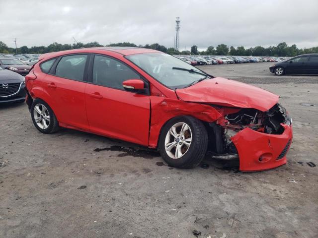 1FADP3K23EL332393 - 2014 FORD FOCUS SE RED photo 4