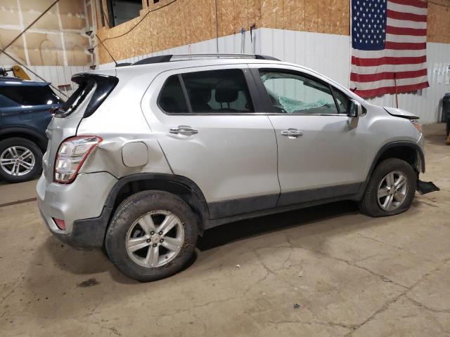 KL7CJPSB7KB958445 - 2019 CHEVROLET TRAX 1LT ვერცხლისფერი ფოტო 3