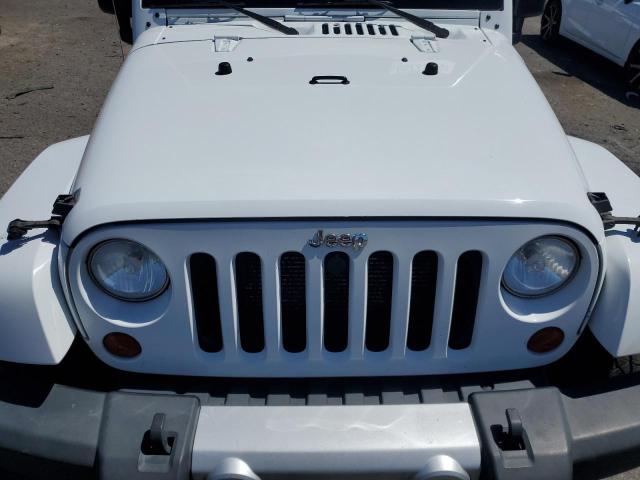 1C4AJWBGXDL680573 - 2013 JEEP WRANGLER SAHARA Սպիտակ լուսանկար 11