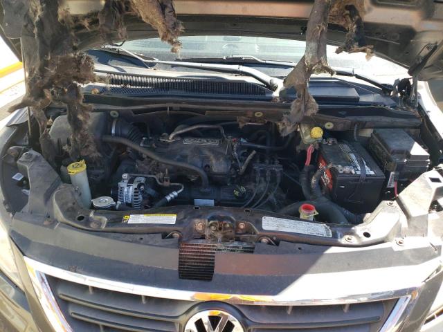 2V4RW4D12AR395666 - 2010 VOLKSWAGEN ROUTAN S SILVER photo 12