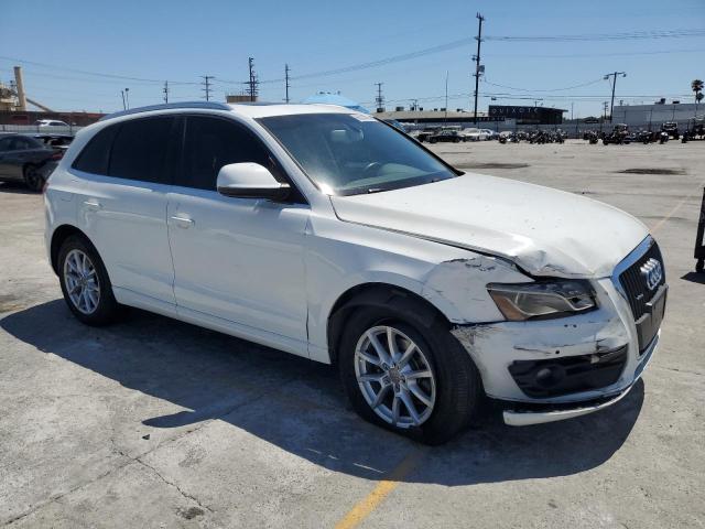 WA1LFAFP5CA138163 - 2012 AUDI Q5 PREMIUM PLUS WHITE photo 4