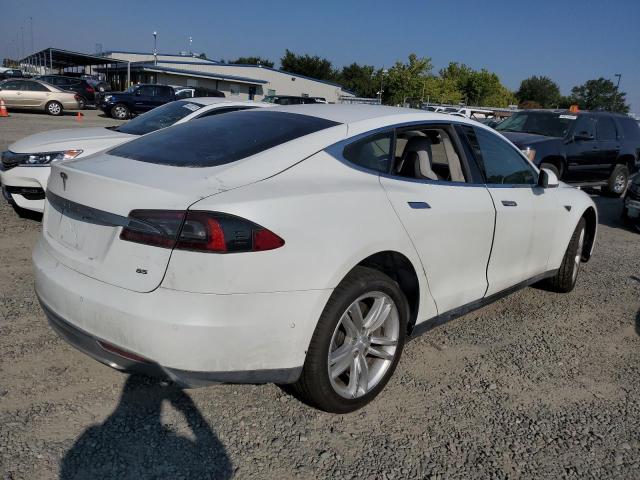 5YJSA1H1XFFP75781 - 2015 TESLA MODEL S 85 WHITE photo 3