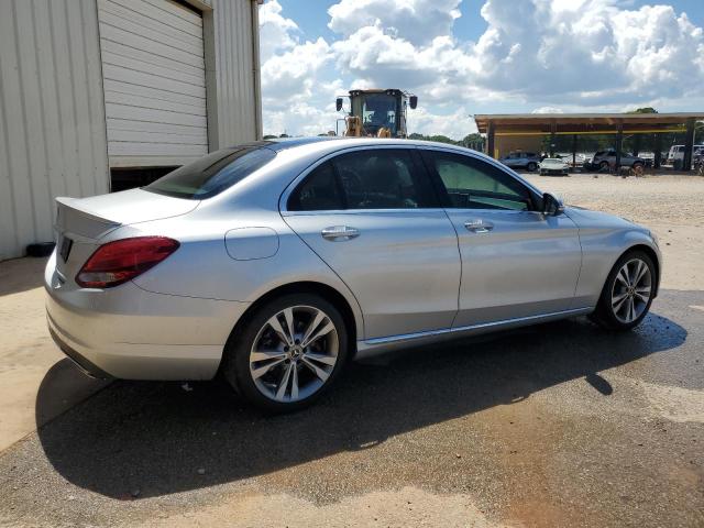 WDDWF4JB6JR316019 - 2018 MERCEDES-BENZ C 300 银色 照片 3