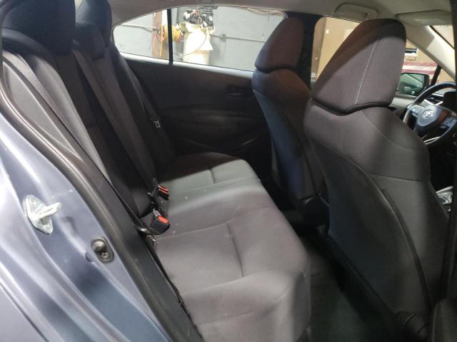5YFEPMAE3NP329713 - 2022 TOYOTA COROLLA LE Blau Foto 10