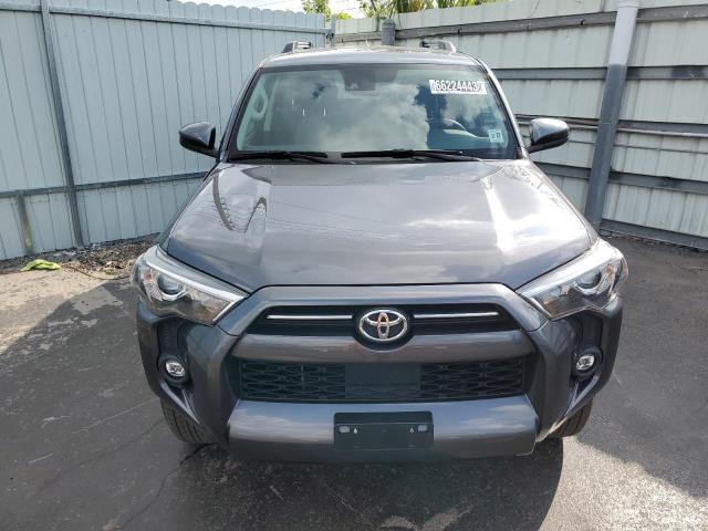 JTEMU5JR2N6031833 - 2022 TOYOTA 4RUNNER SR5/SR5 PREMIUM 石墨色 照片 5