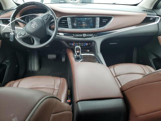 5GAEVCKWXJJ210404 - 2018 BUICK ENCLAVE AVENIR WHITE photo 8