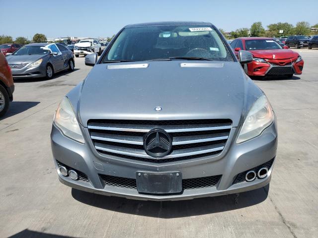 4JGCB6FE6BA129723 - 2011 MERCEDES-BENZ R 350 4MATIC GRAY photo 5