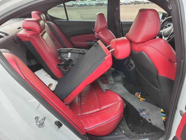 19UUB2F69JA011952 - 2018 ACURA TLX TECH+A Белый фото 10