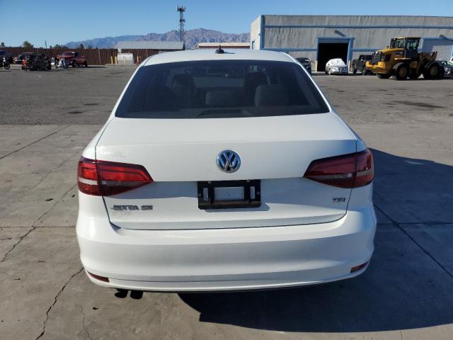 3VWDB7AJ1JM261497 - 2018 VOLKSWAGEN JETTA SE WHITE photo 6