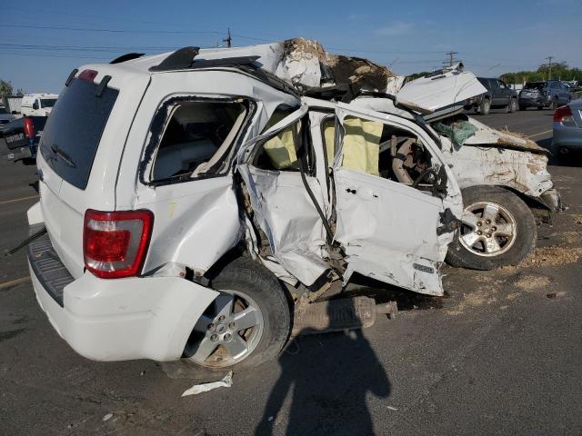 1FMCU03138KA71615 - 2008 FORD ESCAPE XLT WHITE photo 3