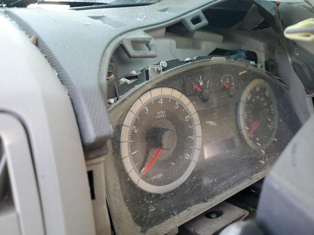 1FMCU03138KA71615 - 2008 FORD ESCAPE XLT WHITE photo 9