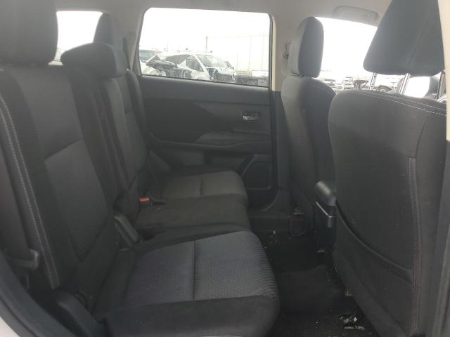 JA4AZ3A30JZ038498 - 2018 MITSUBISHI OUTLANDER SE ვერცხლისფერი ფოტო 11