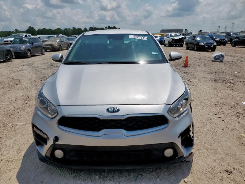 3KPF24AD8KE138523 - 2019 KIA FORTE FE SILVER photo 5