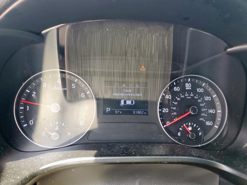 3KPF24AD8KE138523 - 2019 KIA FORTE FE SILVER photo 9