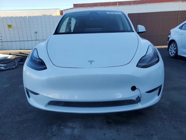 7SAYGDEEXRA268675 - 2024 TESLA MODEL Y WHITE photo 5