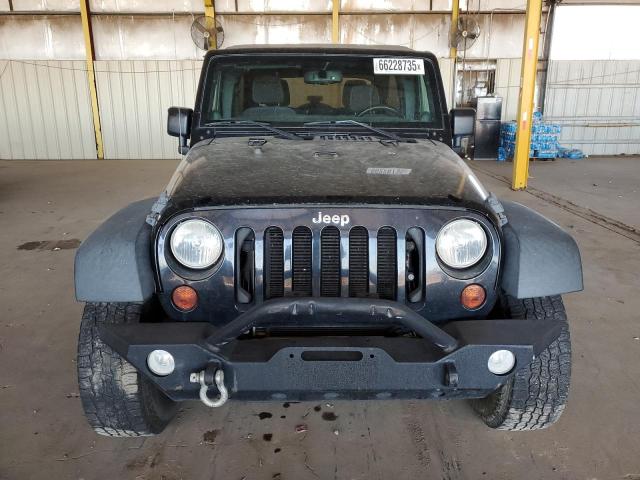 1C4BJWEG2DL627575 - 2013 JEEP WRANGLER U SAHARA BLACK photo 5