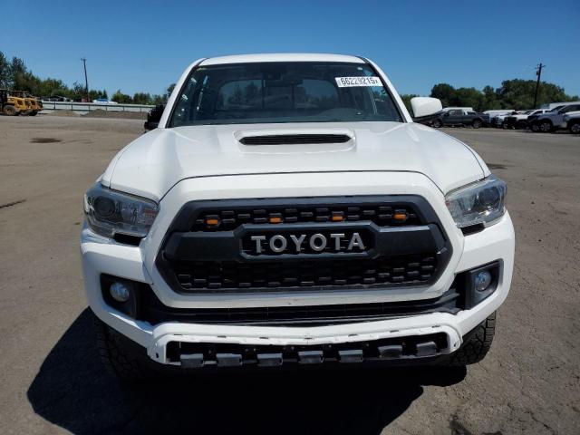 3TMCZ5AN6KM243211 - 2019 TOYOTA TACOMA DOUBLE CAB Beyaz fotoğraf 5