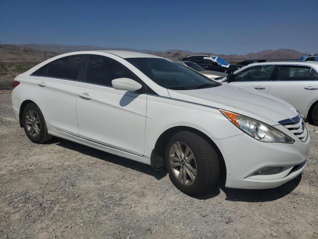 5NPEB4ACXDH768660 - 2013 HYUNDAI SONATA GLS WHITE photo 4