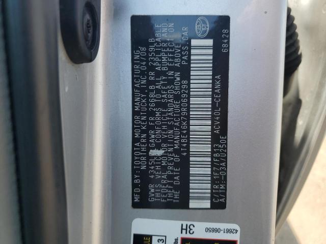 4T4BE46K79R069298 - 2009 TOYOTA CAMRY BASE فضي صورة 13