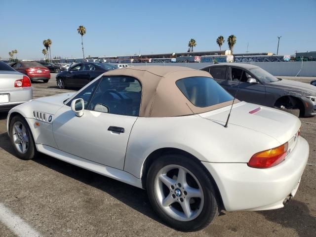 4USCJ3327WLB63130 - 1998 BMW Z3 2.8 WHITE photo 2