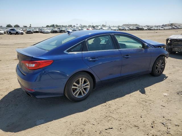 5NPE24AF3HH455563 - 2017 HYUNDAI SONATA SE BLUE photo 3